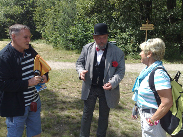 tymi koncerty a jednm seminem na tma: Staroprask psniky jako svbytn folklrn nr.. vedenm v nmin se do historie 3. ronku Schrammel Klang Festu nesmazateln zapsala Patrola lapeto. Fotografie mluv za ve.